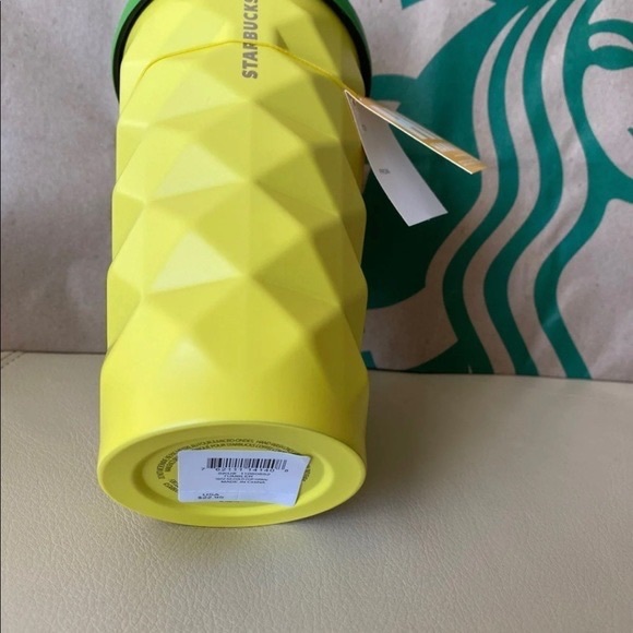 Starbucks RARE 16oz HAWAII Pineapple Tumbler - Picture 6 of 7
